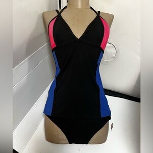 Cute colorful Swin Top Athleta bottoms are degree with tag size small